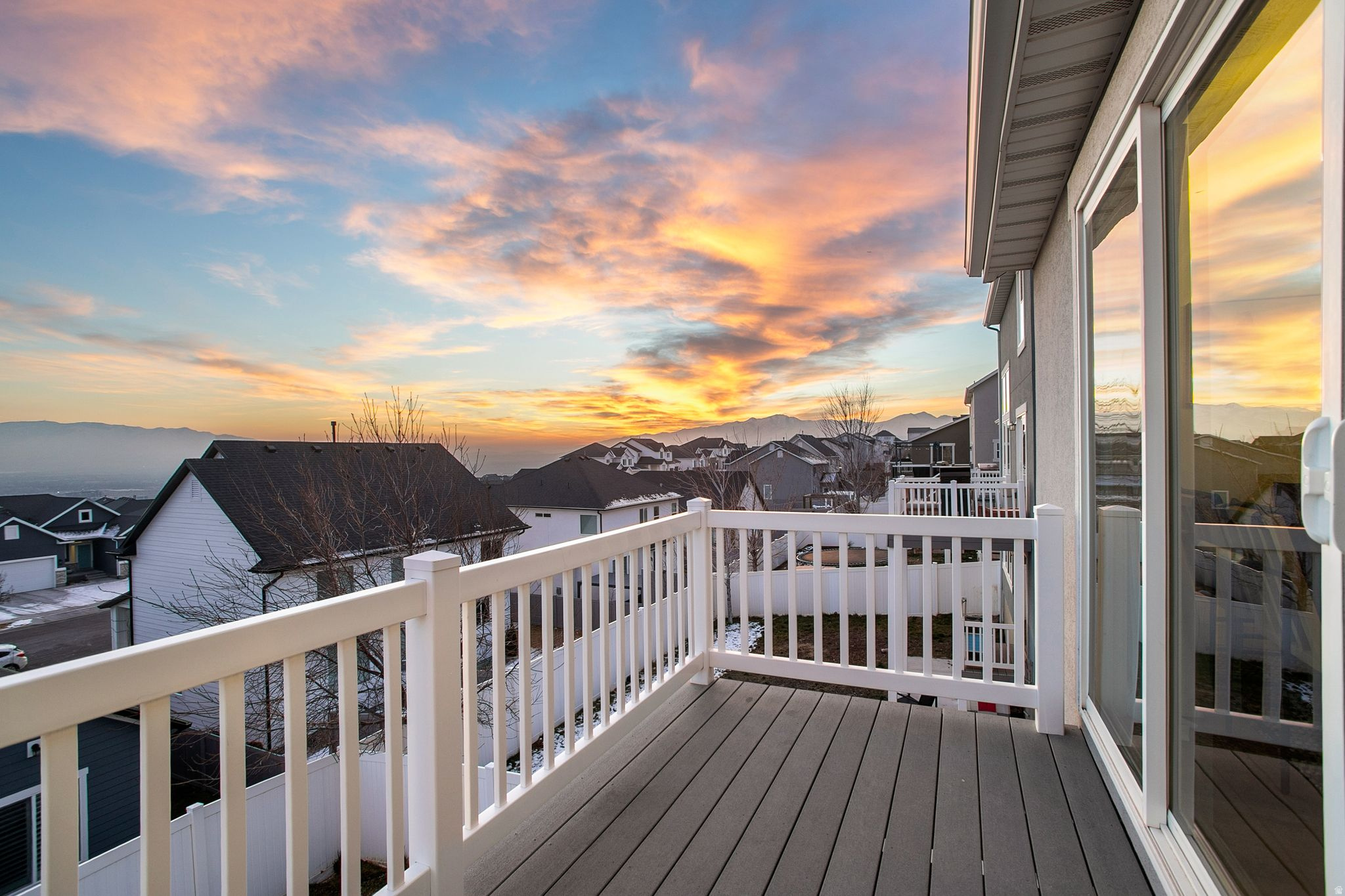 CANYON HILLS - Residential