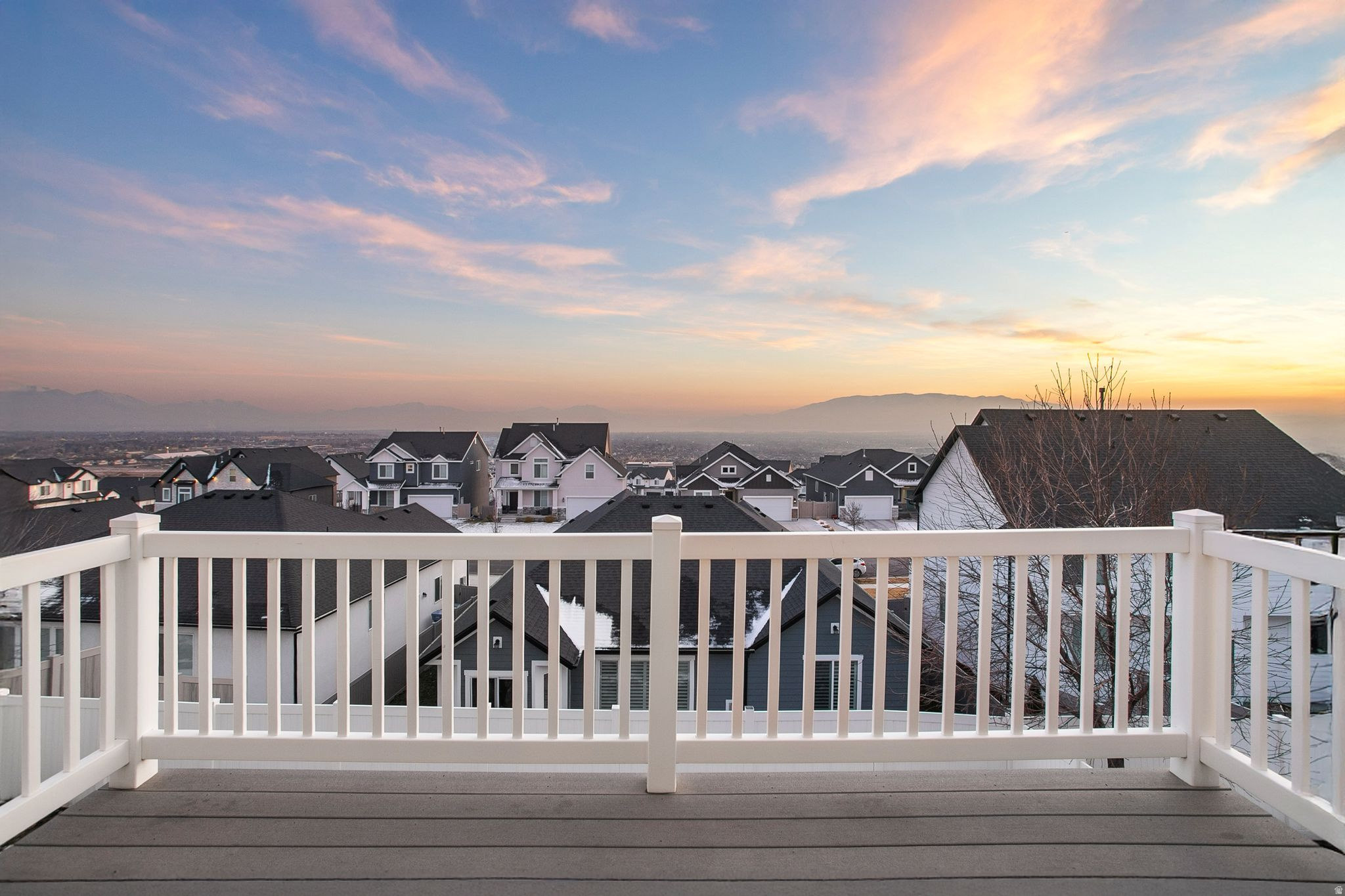 CANYON HILLS - Residential