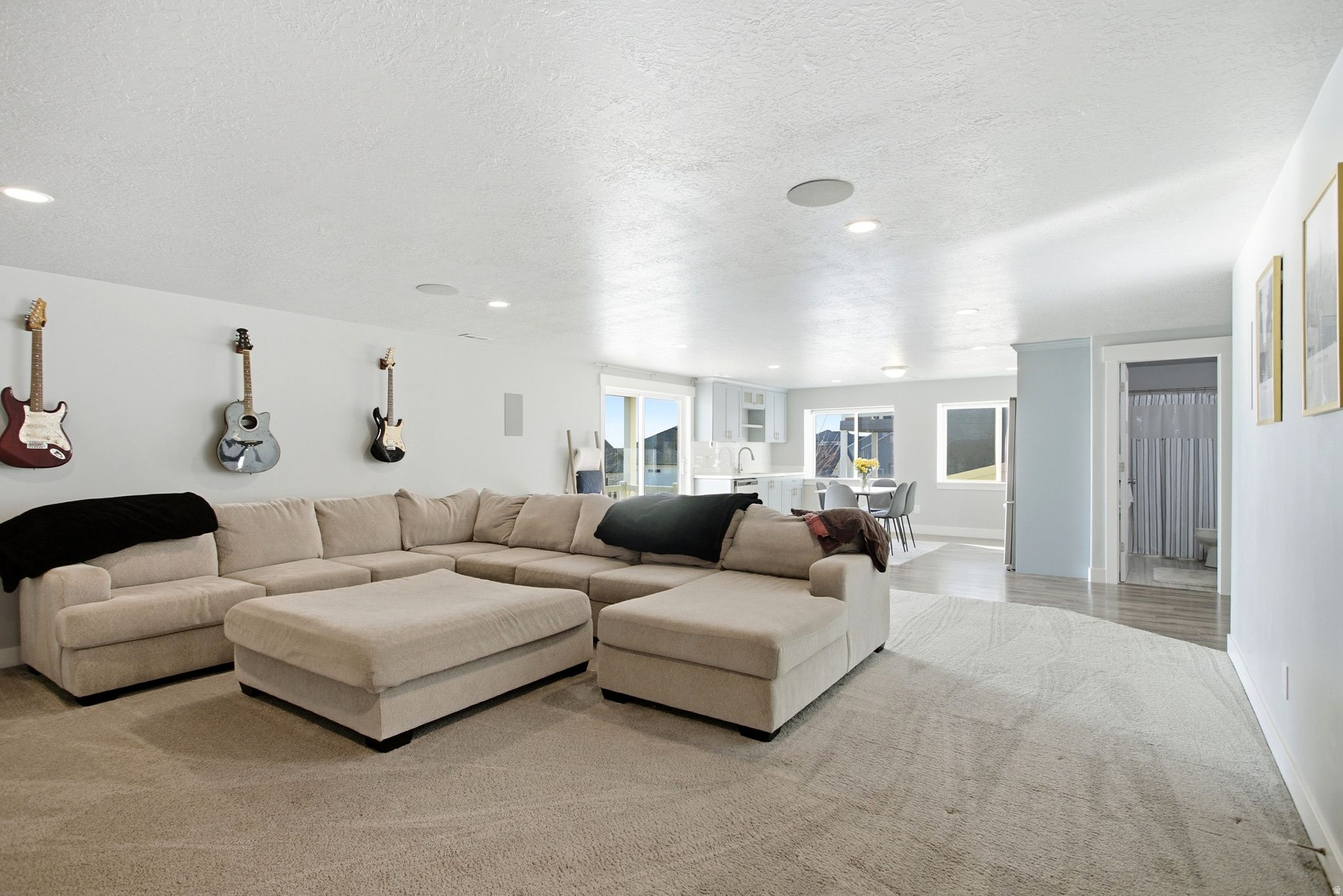 CANYON HILLS - Residential