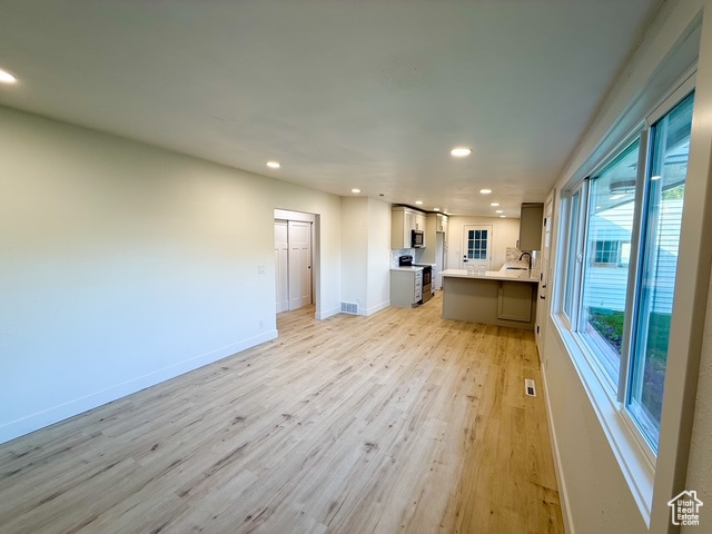 1498 REID DR