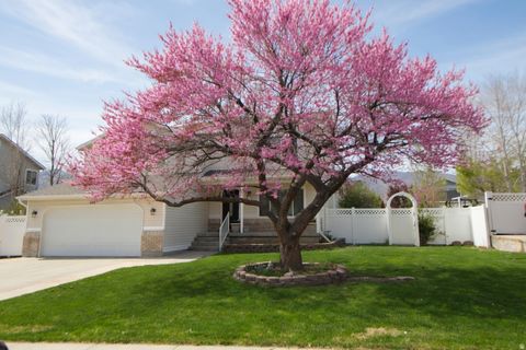 Photo of 1148 N 550 E, Tooele, UT 84074 (MLS # 2147638)
