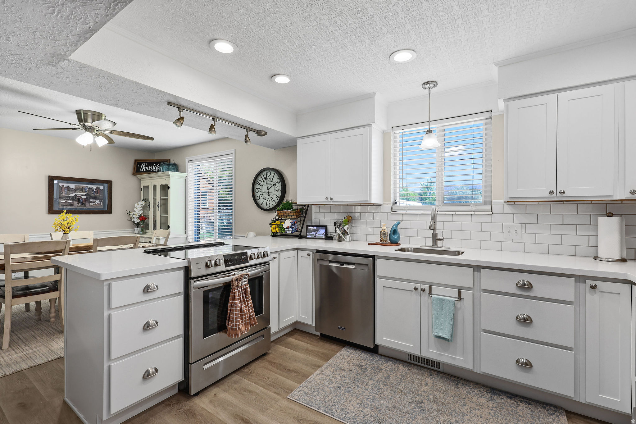 HOLLEY ACRES SUBDIVI - Residential