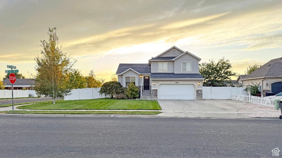 LEXINGTON ESTATES - Residential