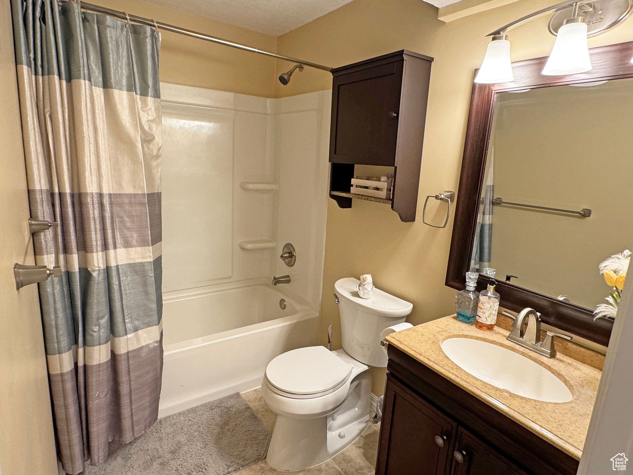 LEXINGTON ESTATES - Residential