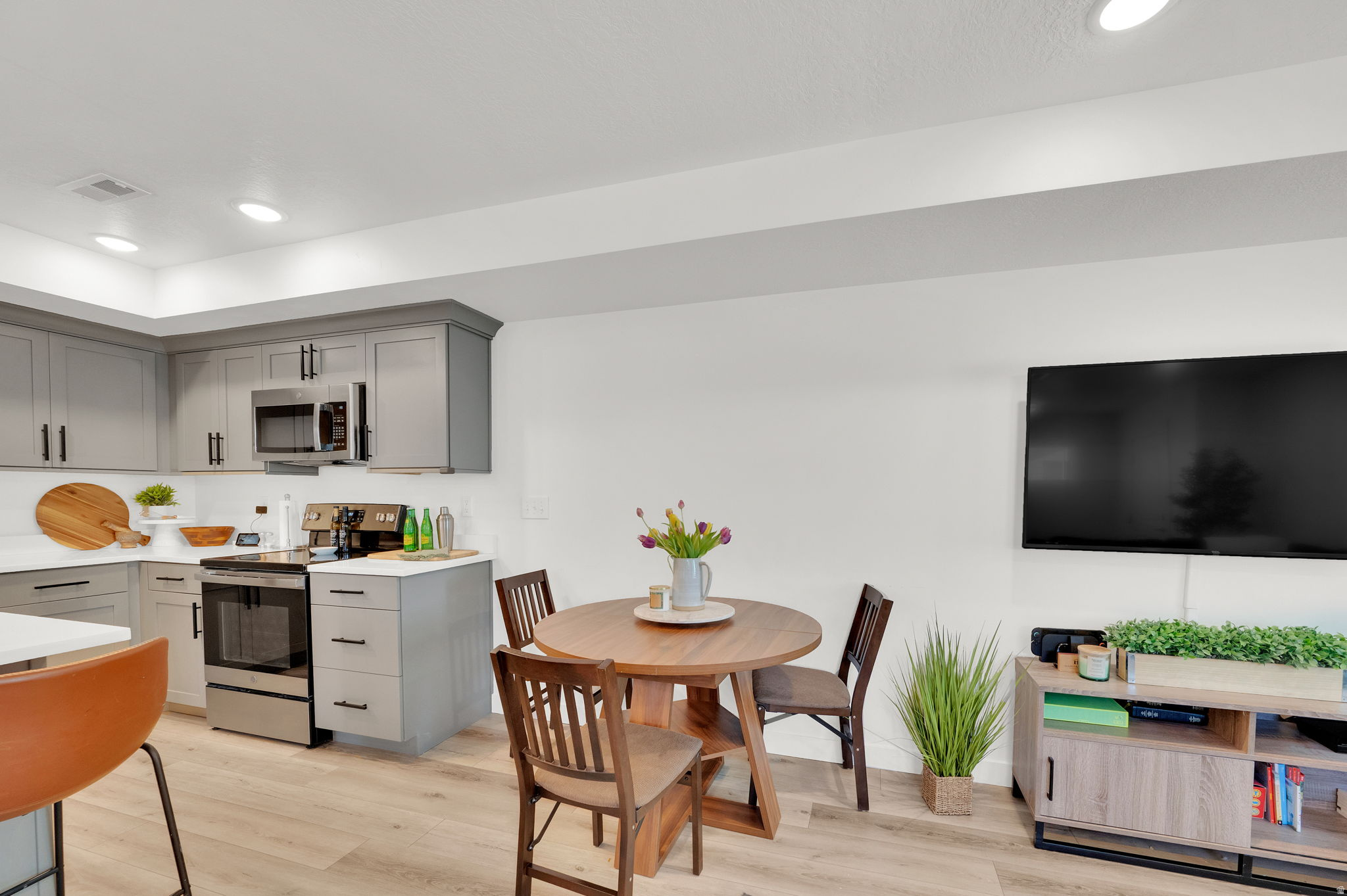 MEADOW CREEK RIDGE - Residential