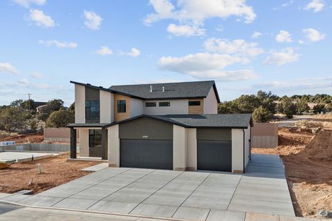 Photo of 99 S 940 E, Santaquin, UT 84655 (MLS # 2124515)