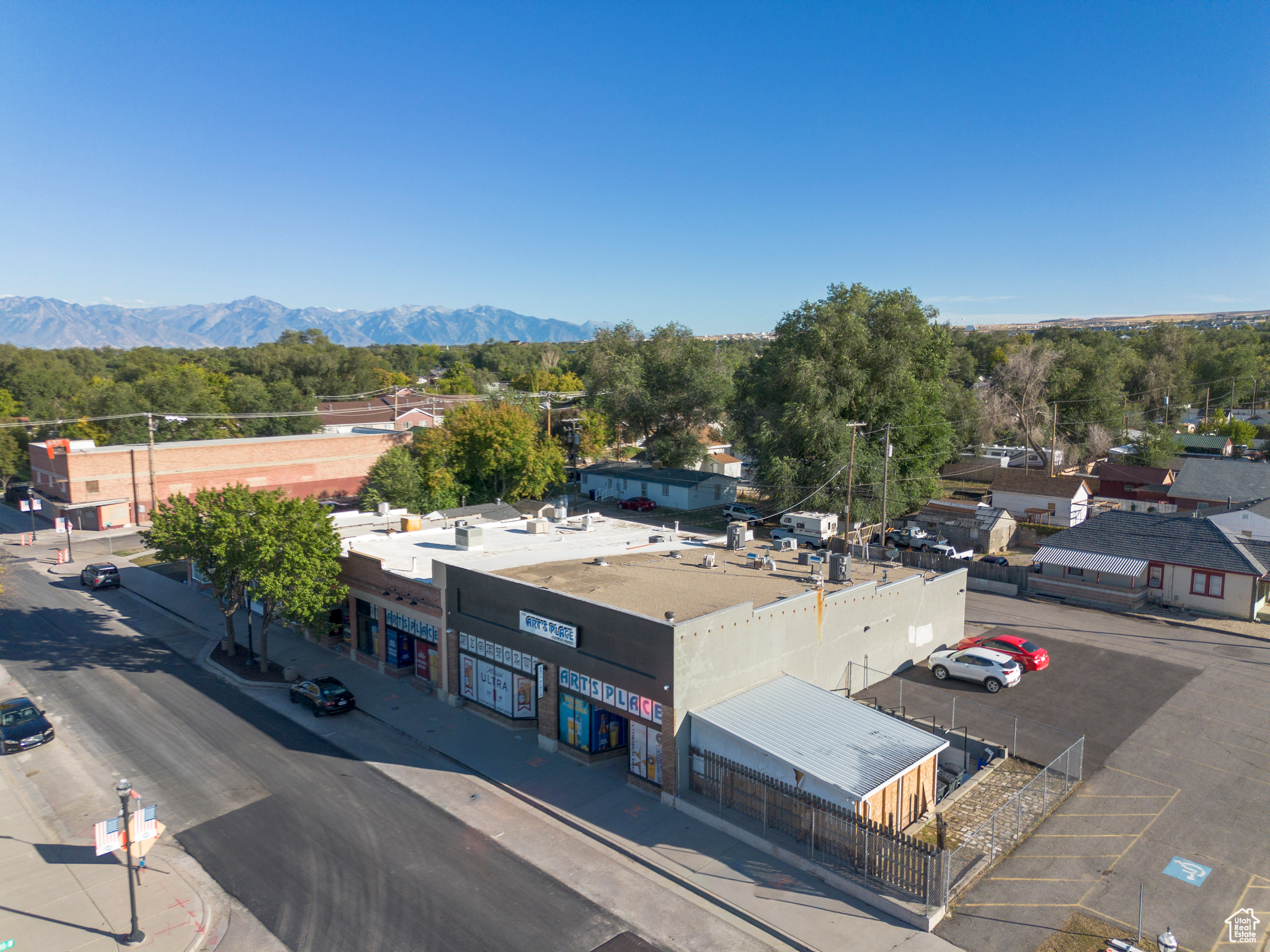 PARK - Commercial Sale