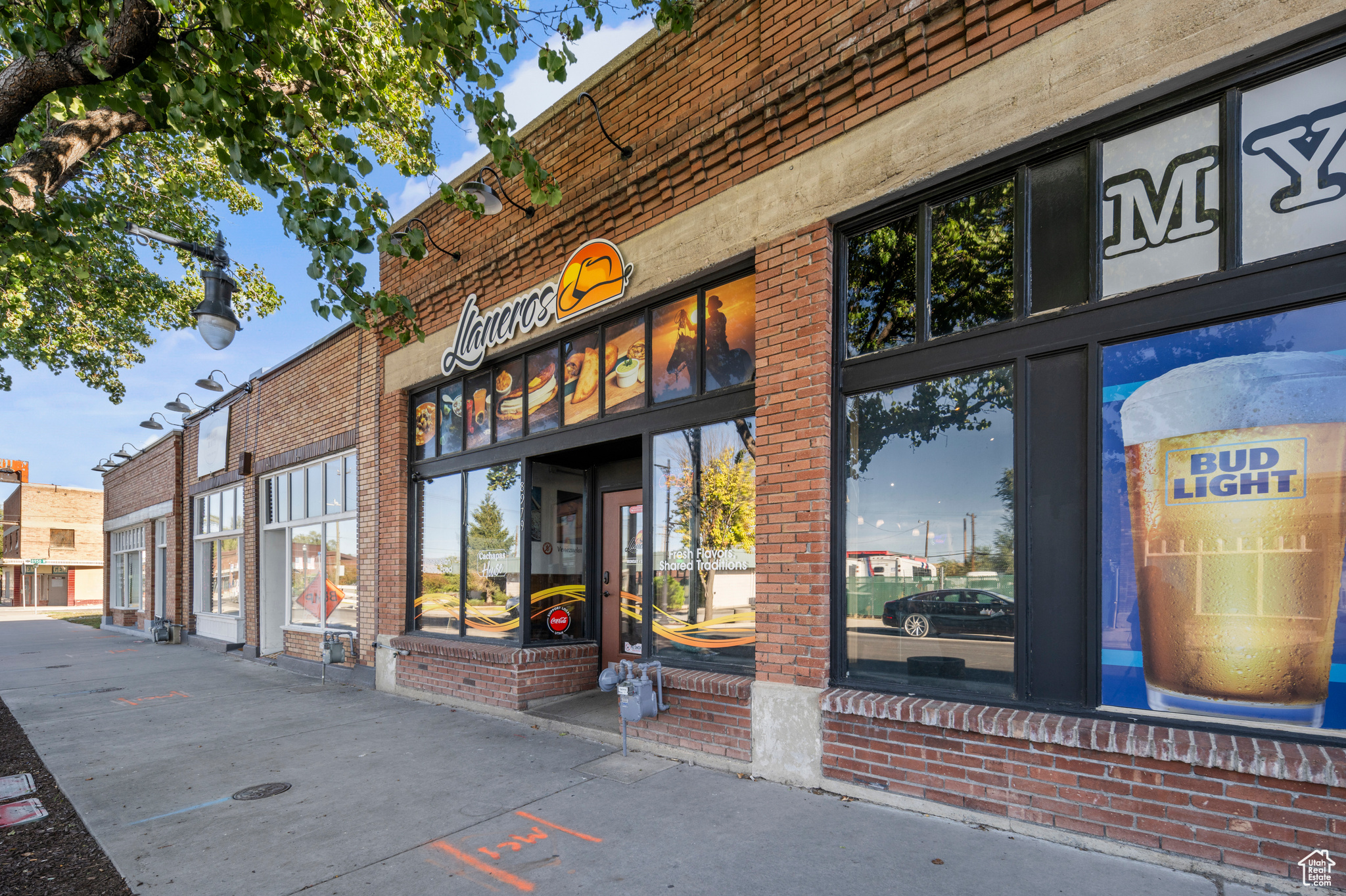 PARK - Commercial Sale