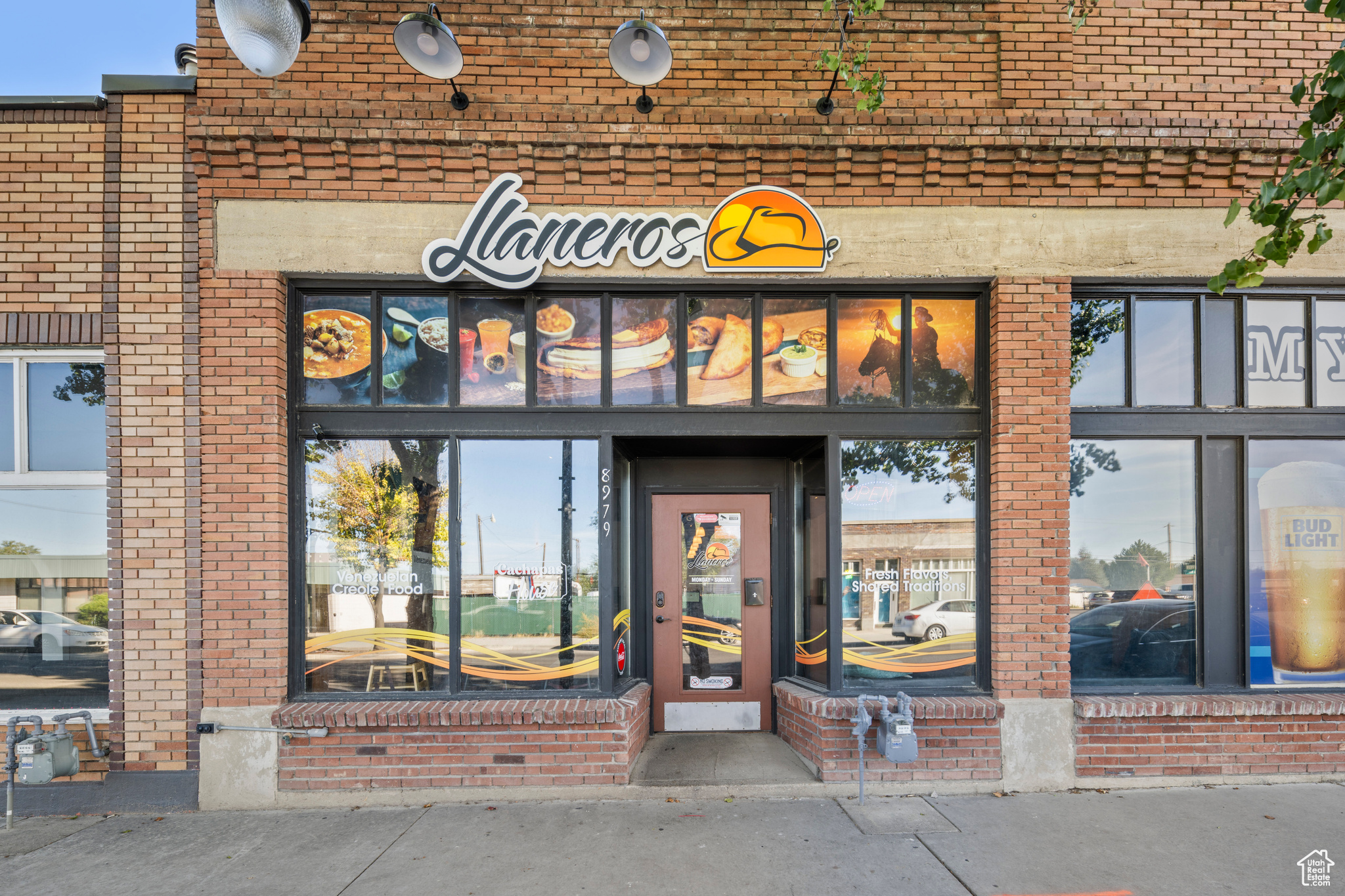 PARK - Commercial Sale