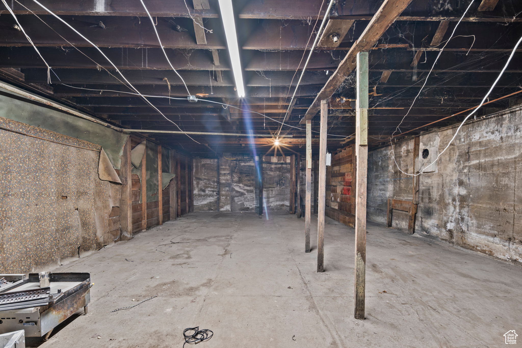 PARK - Commercial Sale