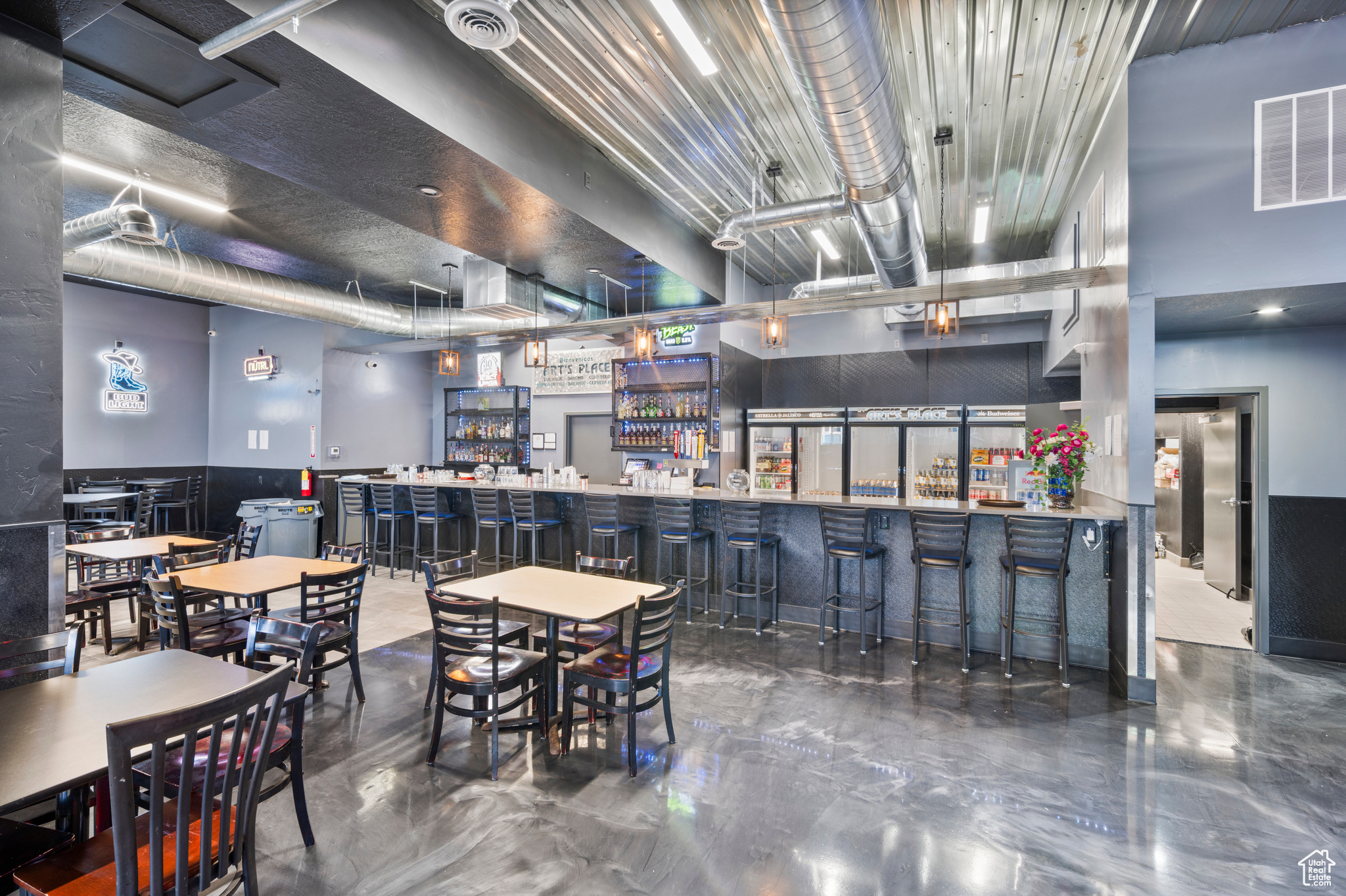 PARK - Commercial Sale