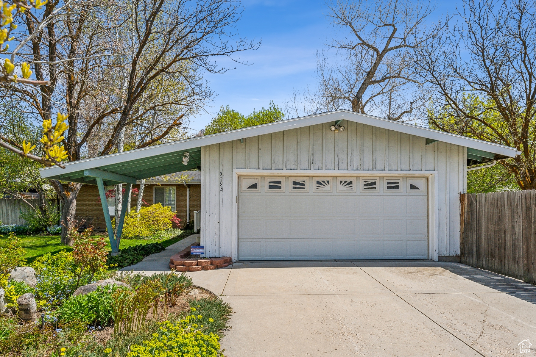 Holladay, Utah 84117, United States, 3 Bedrooms Bedrooms, ,2 BathroomsBathrooms,Residential,Active,115130