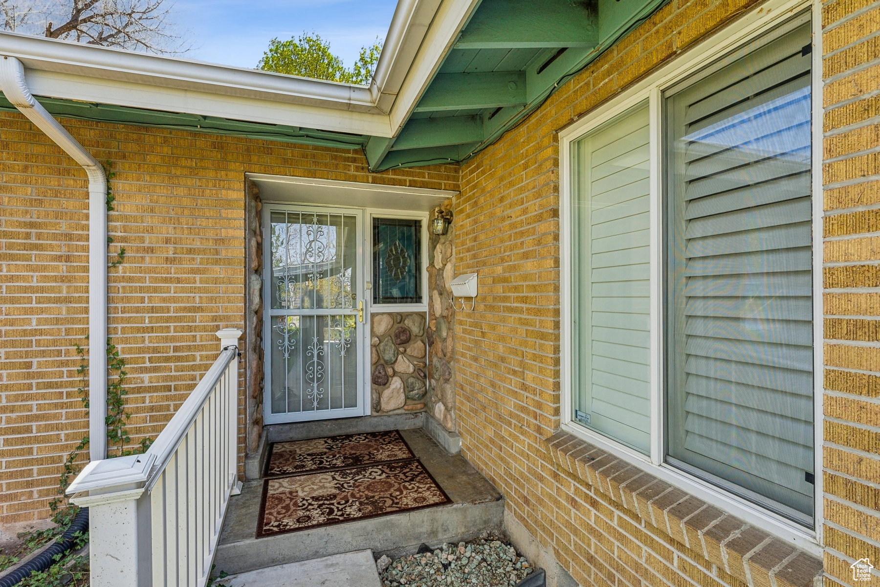 Holladay, Utah 84117, United States, 3 Bedrooms Bedrooms, ,2 BathroomsBathrooms,Residential,Active,115130