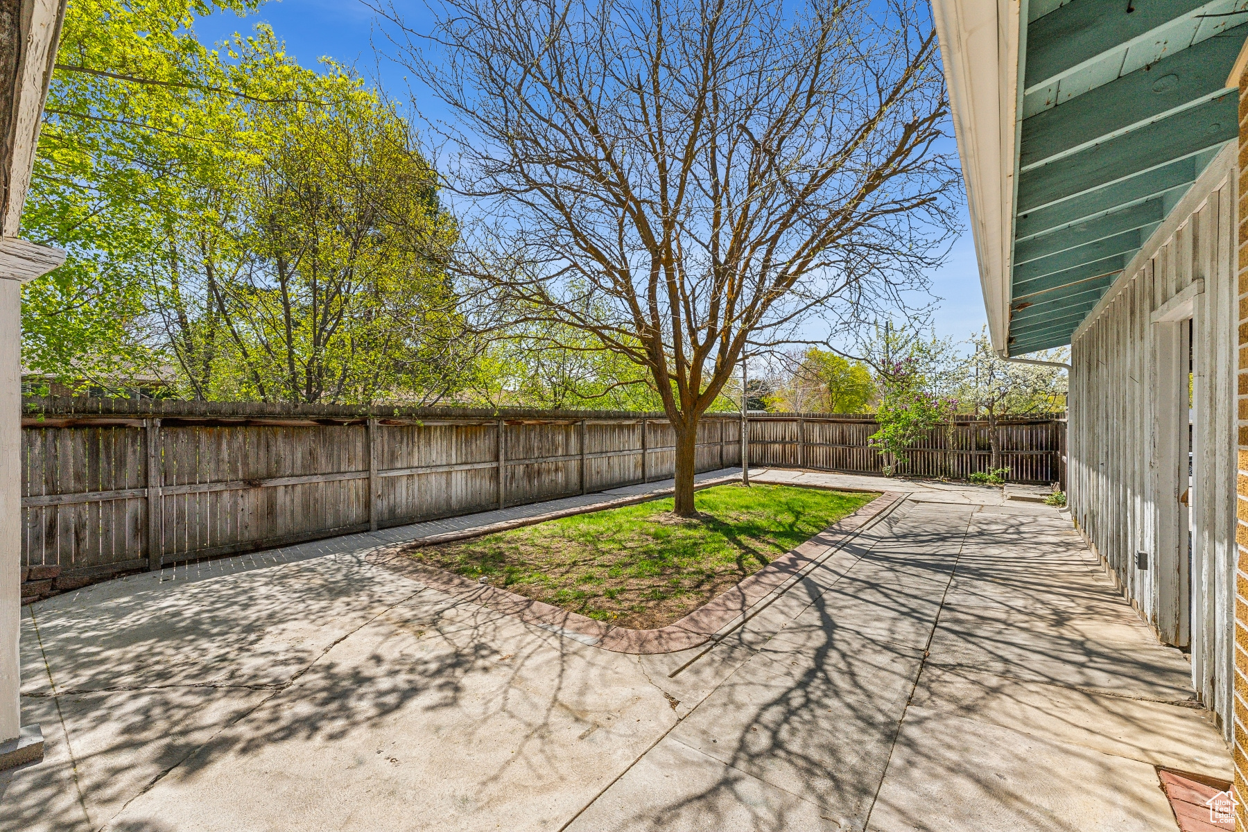 Holladay, Utah 84117, United States, 3 Bedrooms Bedrooms, ,2 BathroomsBathrooms,Residential,Active,115130