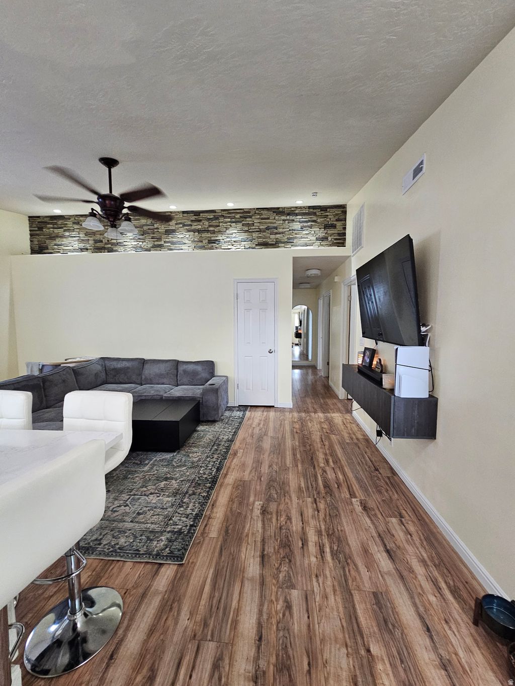 Photo of 1322 W 125 S, Lehi, UT 84043 (MLS # 2142319)