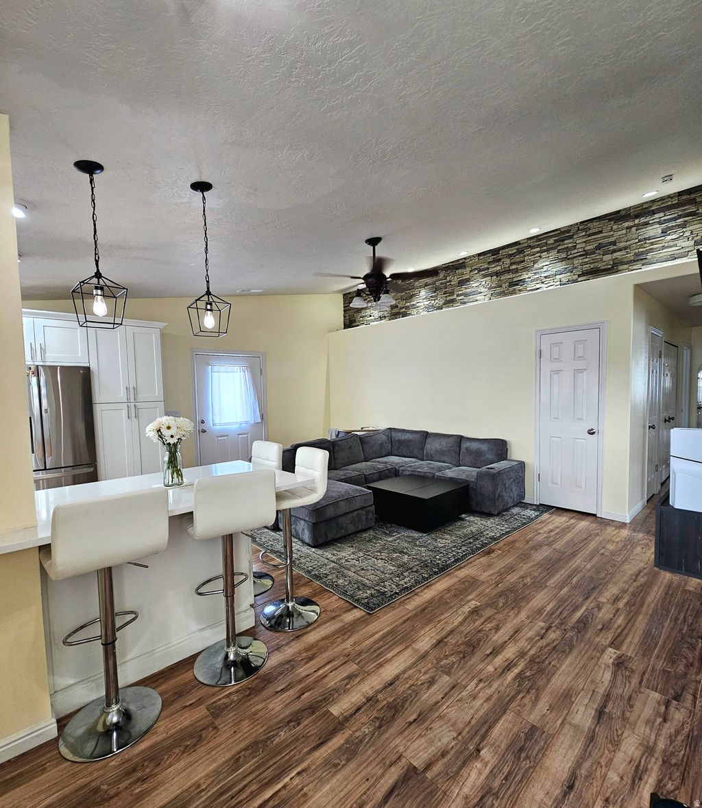 Photo of 1322 W 125 S, Lehi, UT 84043 (MLS # 2142319)