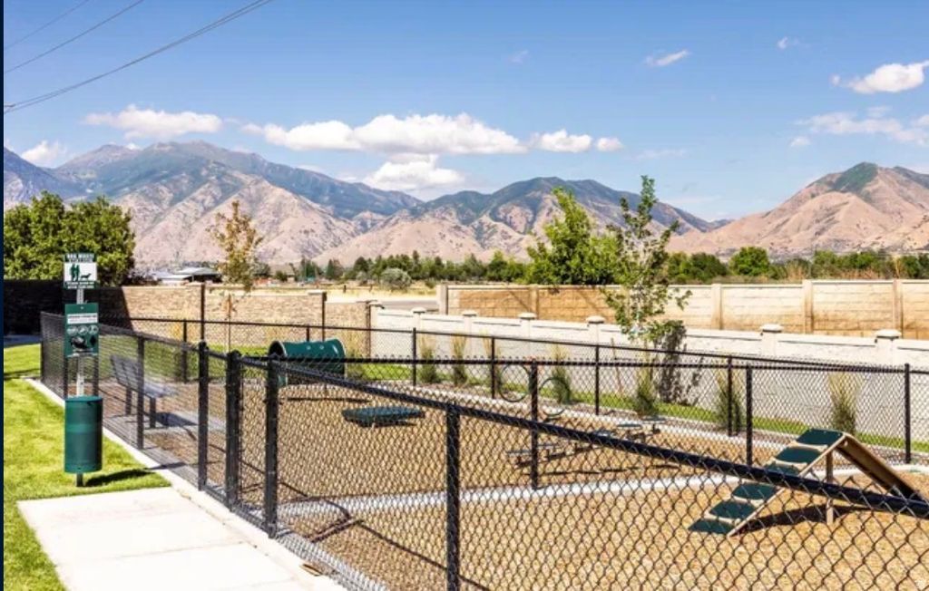 Photo of 1024 S 2770 E, Spanish Fork, UT 84660 (MLS # 2141139)