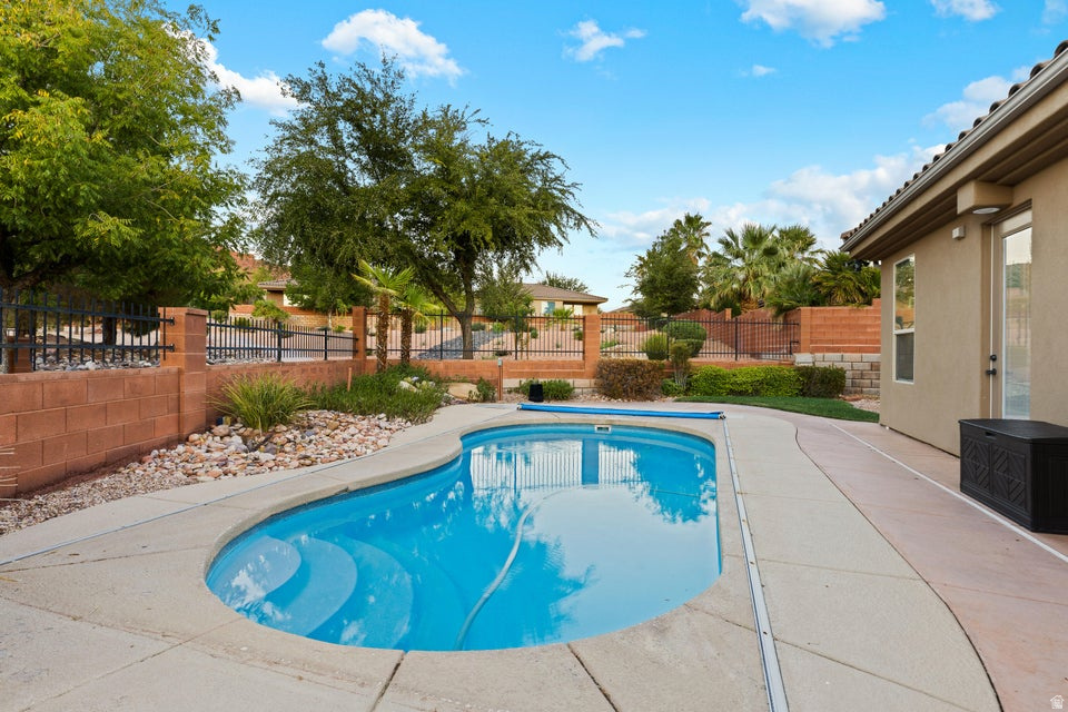 ESTRELLA - Residential