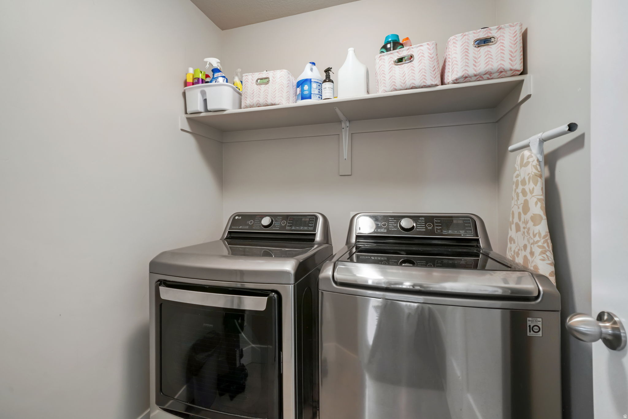 THE COVE AT ROCK CR - Residential