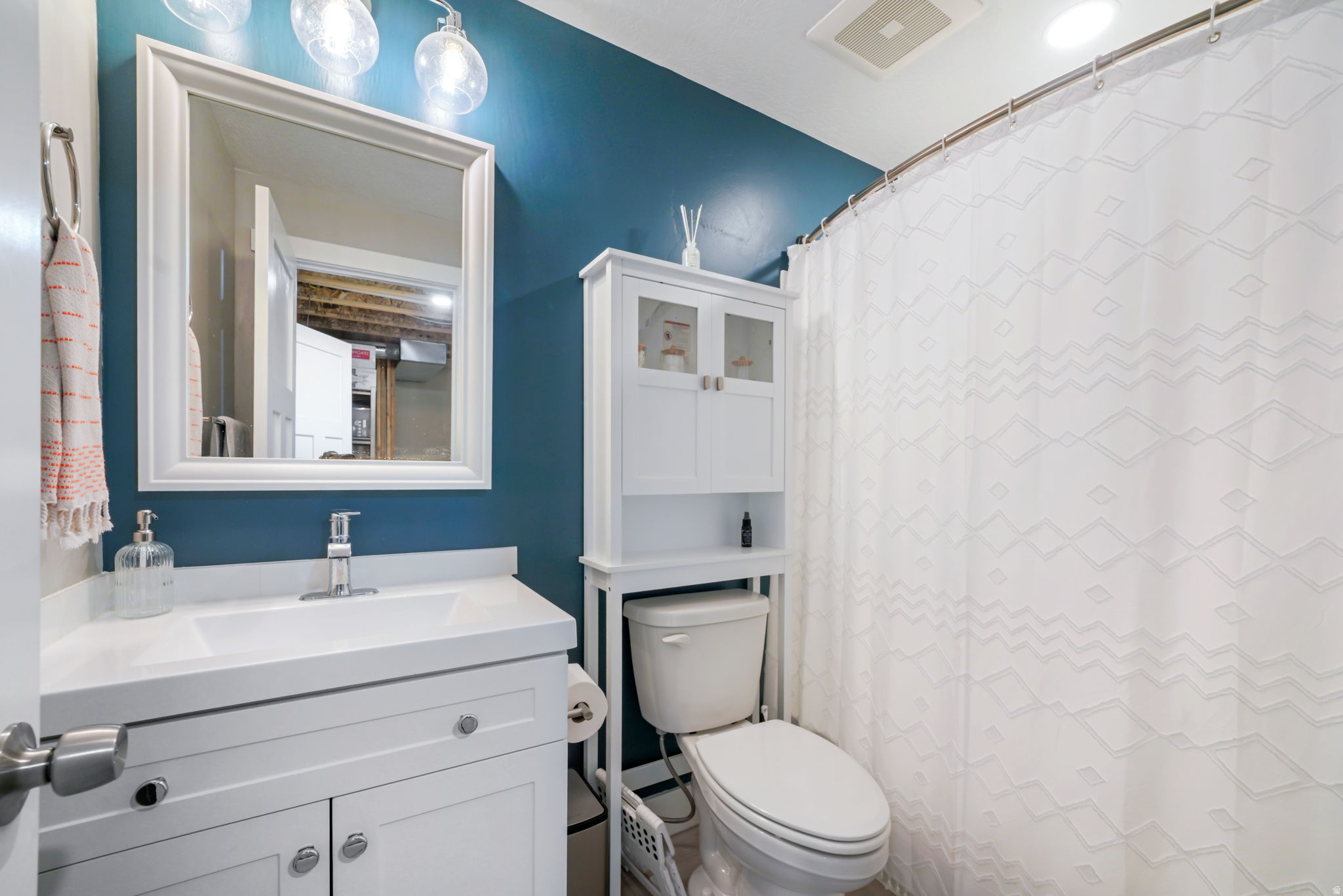 THE COVE AT ROCK CR - Residential