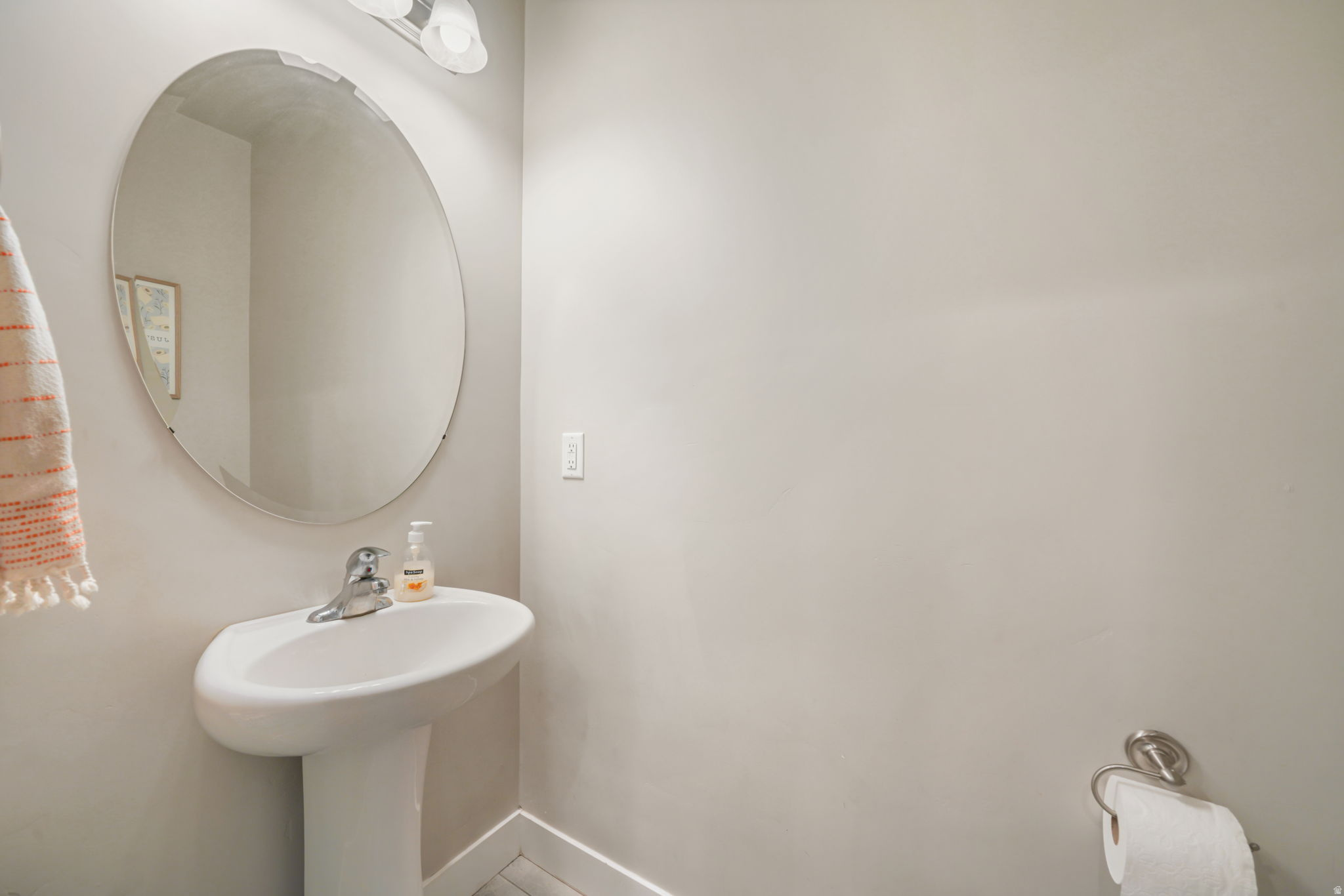 THE COVE AT ROCK CR - Residential