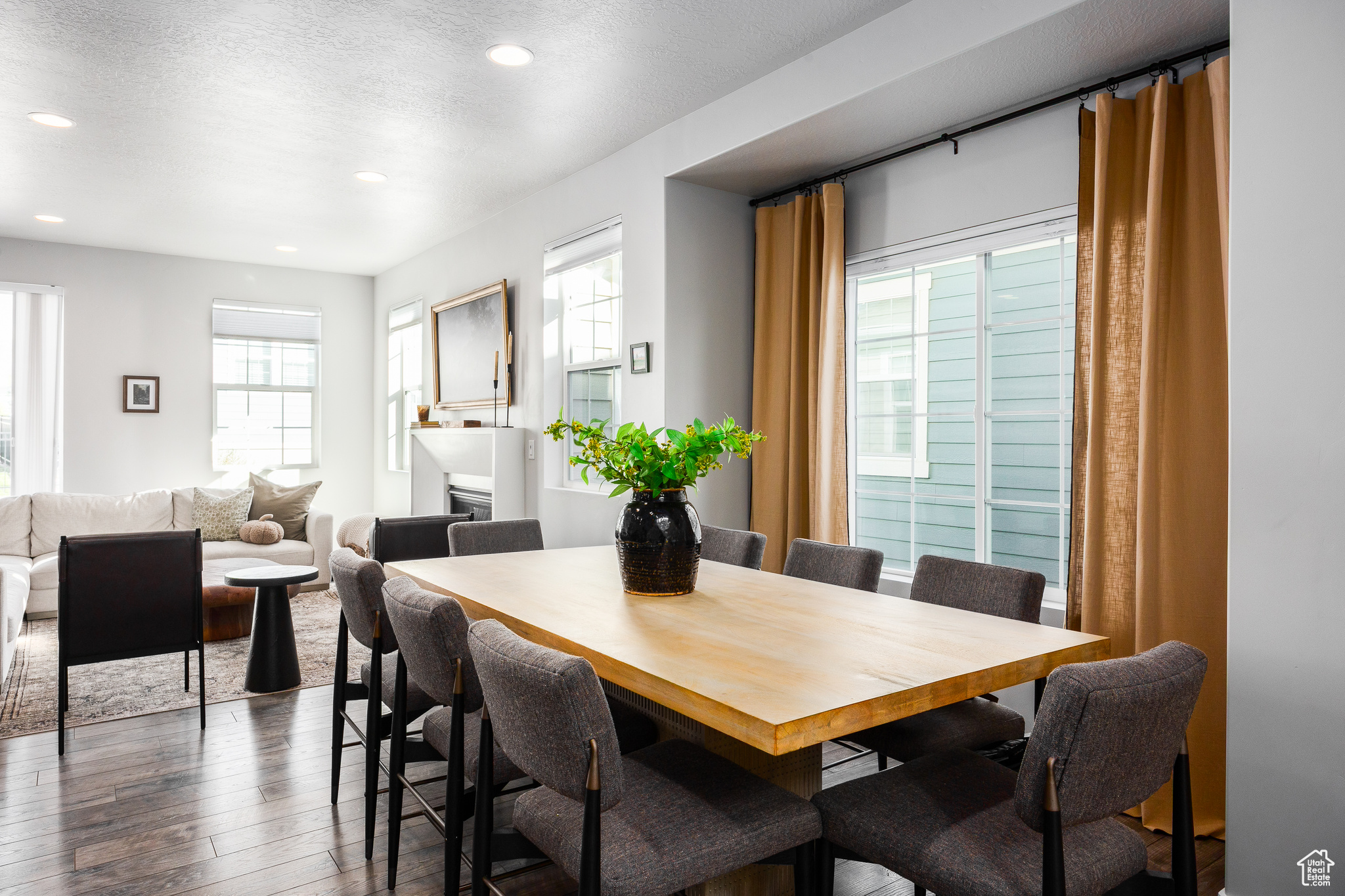 IVORY COTTAGE - Residential