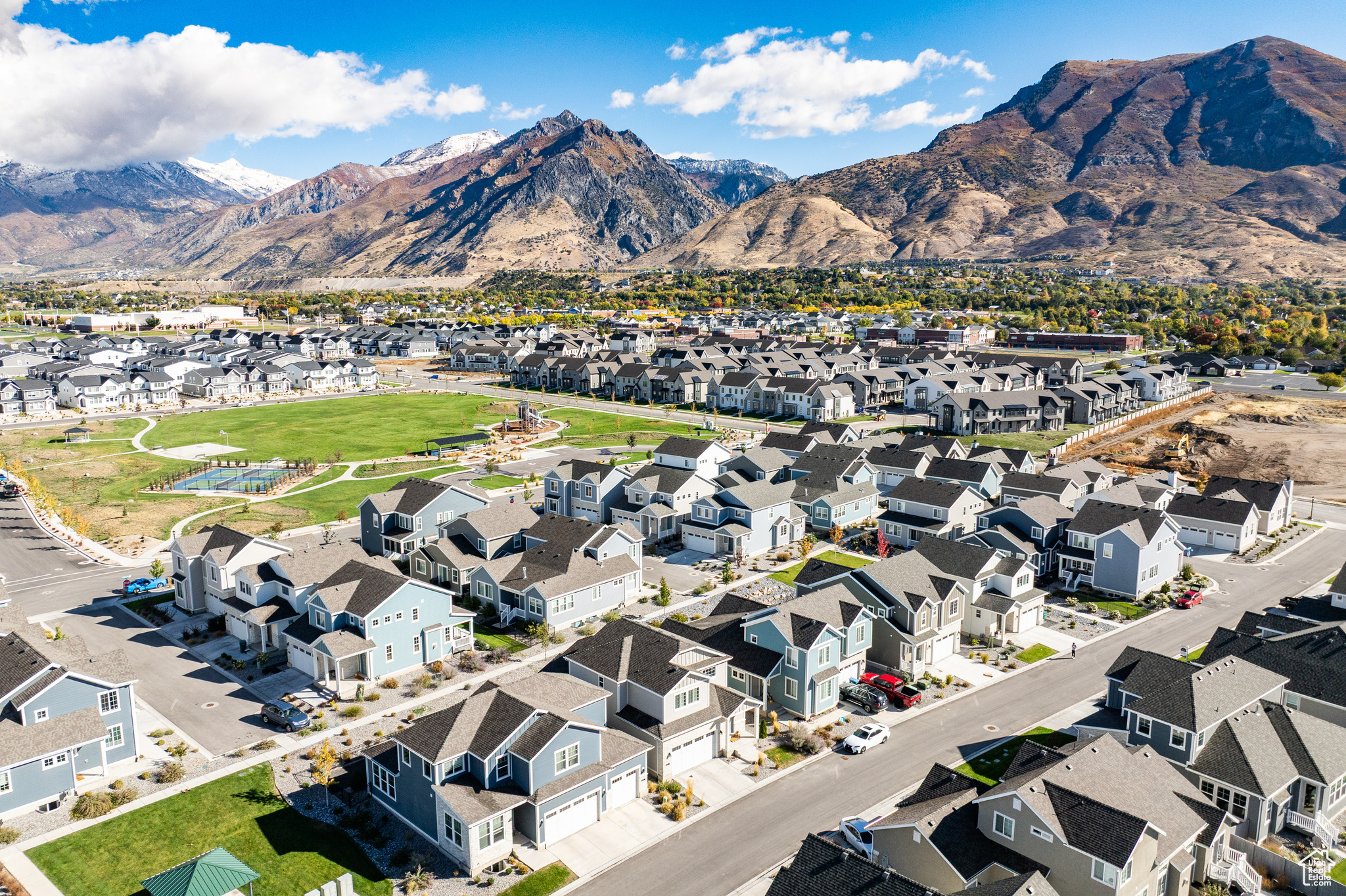 IVORY COTTAGE - Residential