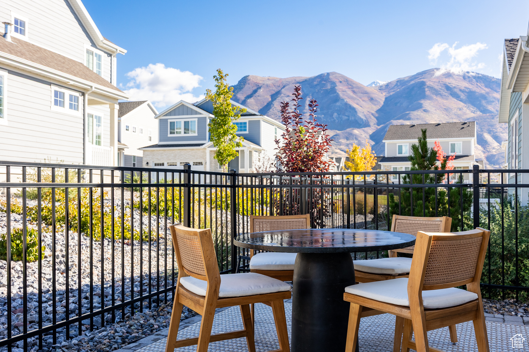 IVORY COTTAGE - Residential