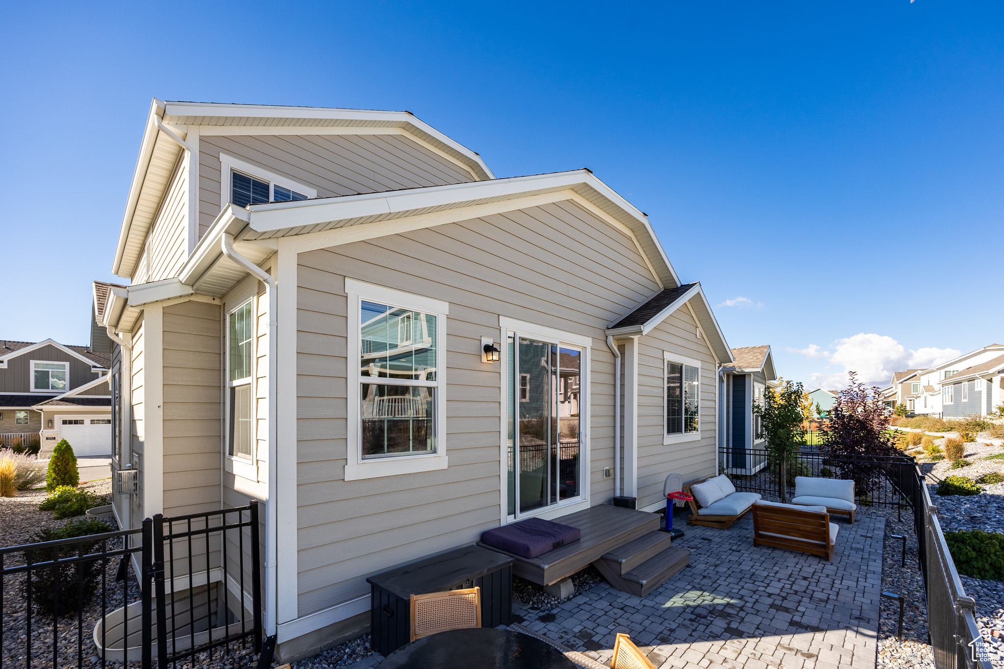 IVORY COTTAGE - Residential