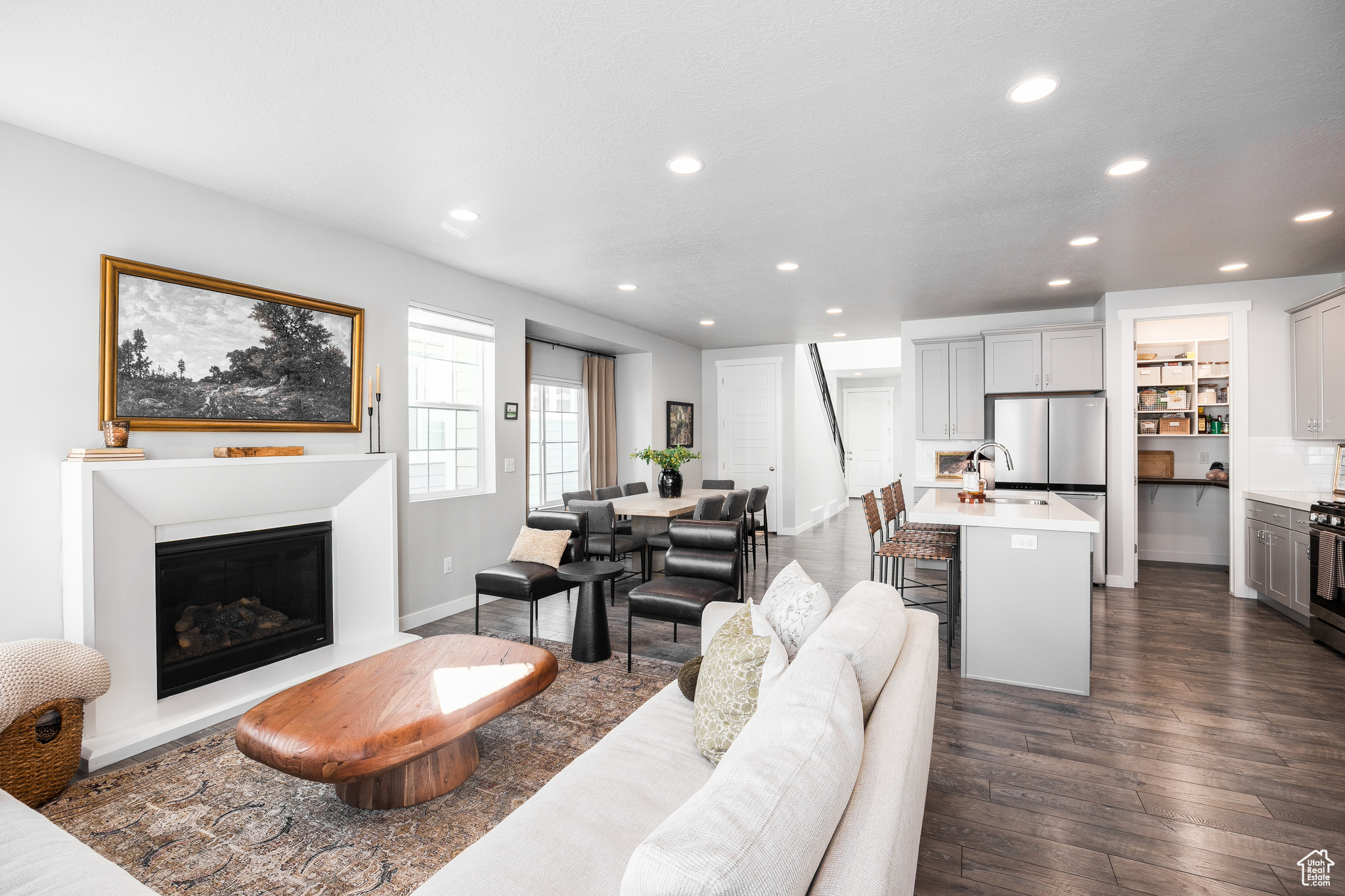 IVORY COTTAGE - Residential