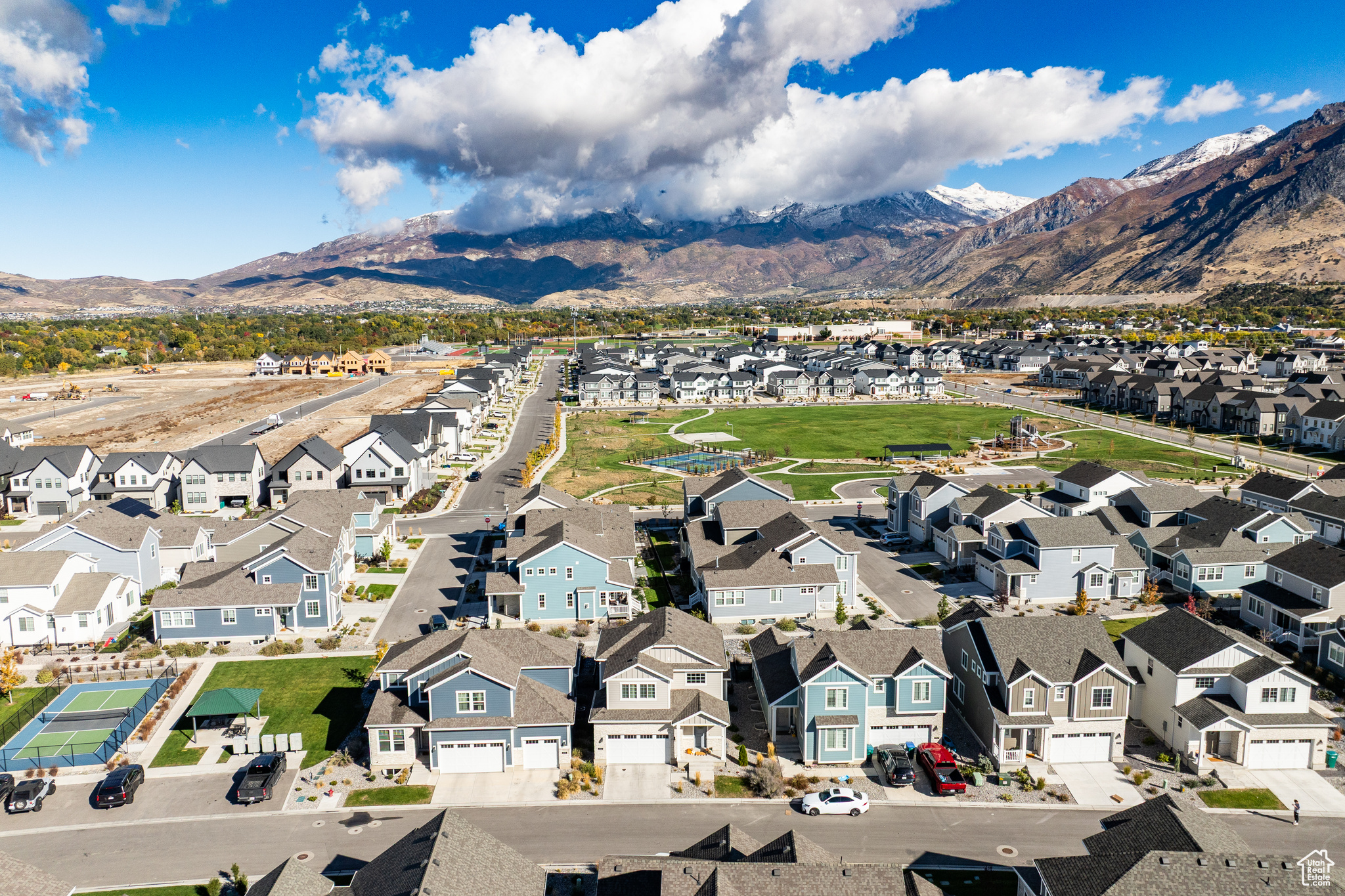 IVORY COTTAGE - Residential