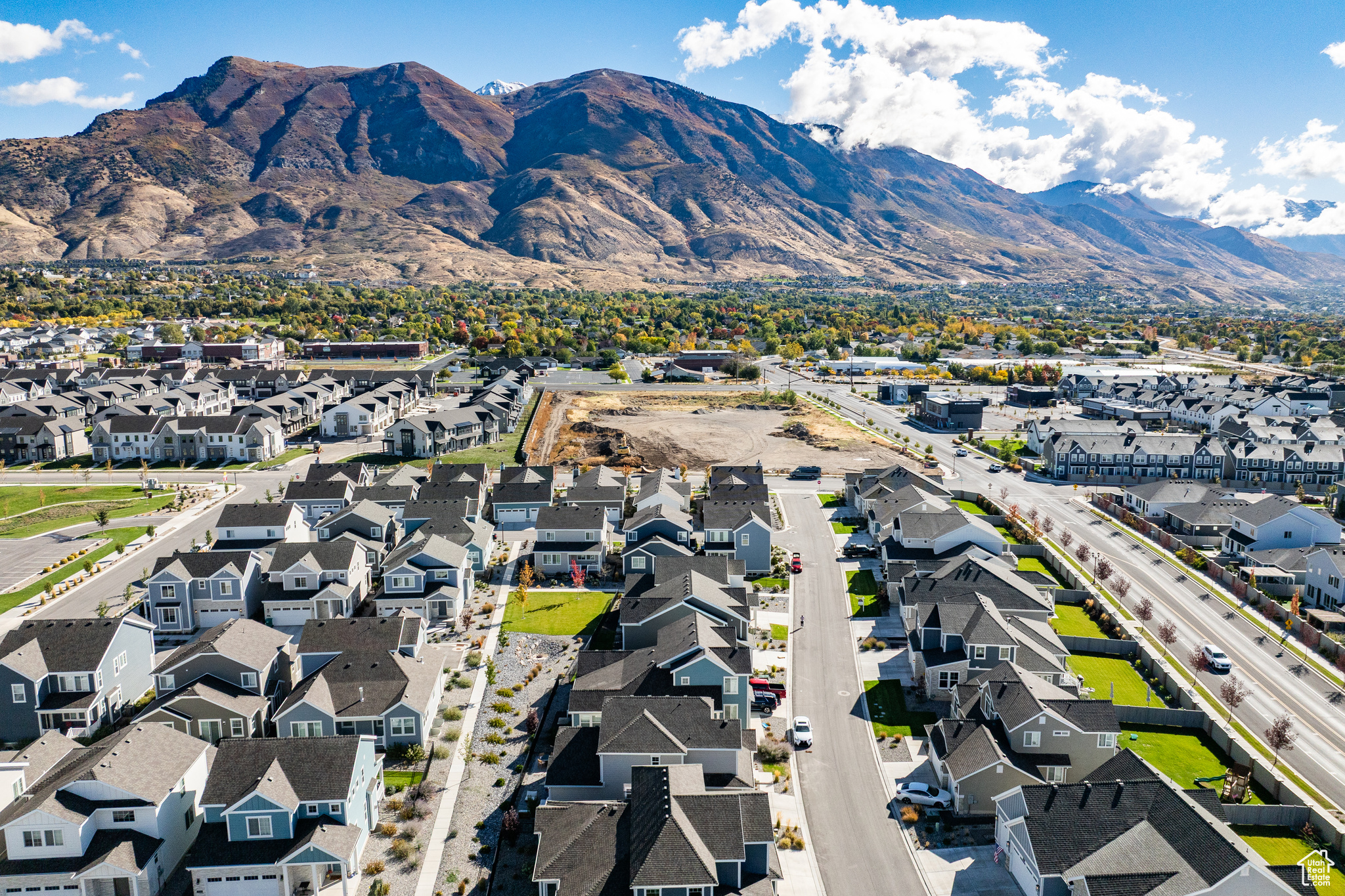 IVORY COTTAGE - Residential