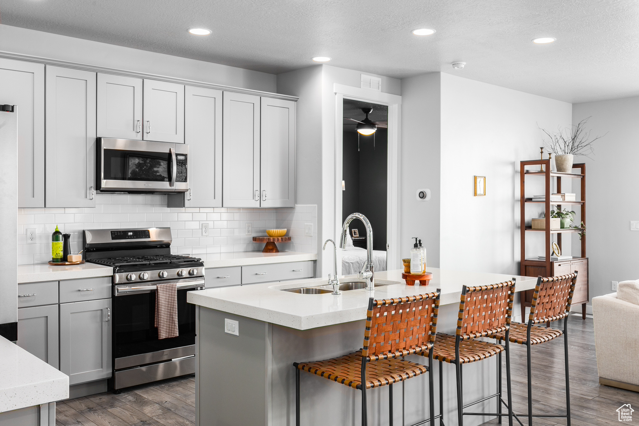 IVORY COTTAGE - Residential