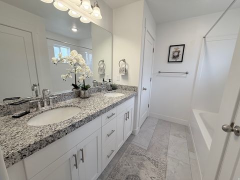 Tiny photo for 5124 E LAKEFIELD DR, Eagle Mountain, UT 84005 (MLS # 2147509)