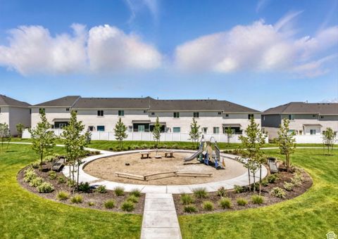 Tiny photo for 5124 E LAKEFIELD DR, Eagle Mountain, UT 84005 (MLS # 2147509)