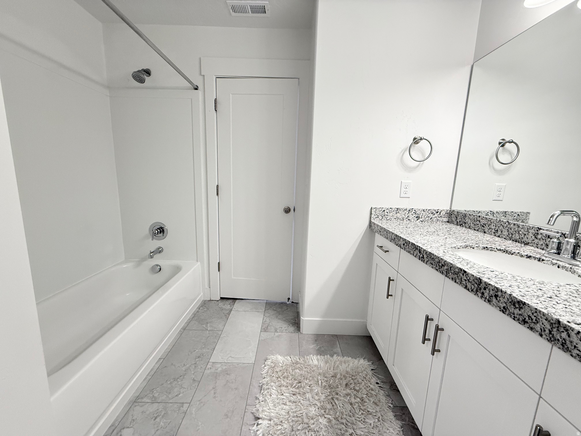 SILVERLAKE - Residential