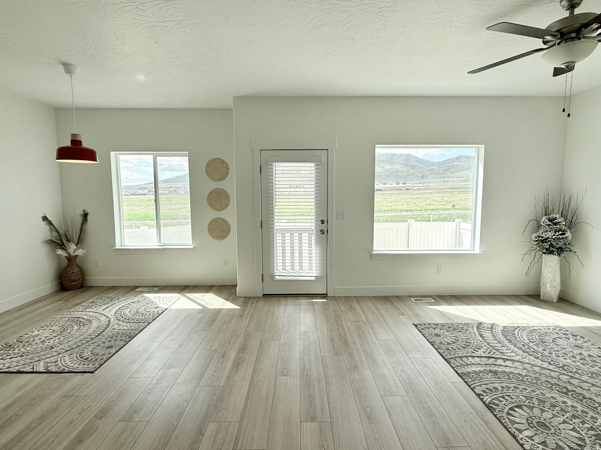 SILVERLAKE - Residential