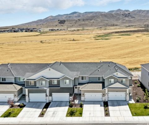 Tiny photo for 5124 E LAKEFIELD DR, Eagle Mountain, UT 84005 (MLS # 2147509)