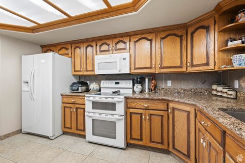 Tiny photo for 2051 E WASHINGTON RD, Washington, UT 84780 (MLS # 2116502)