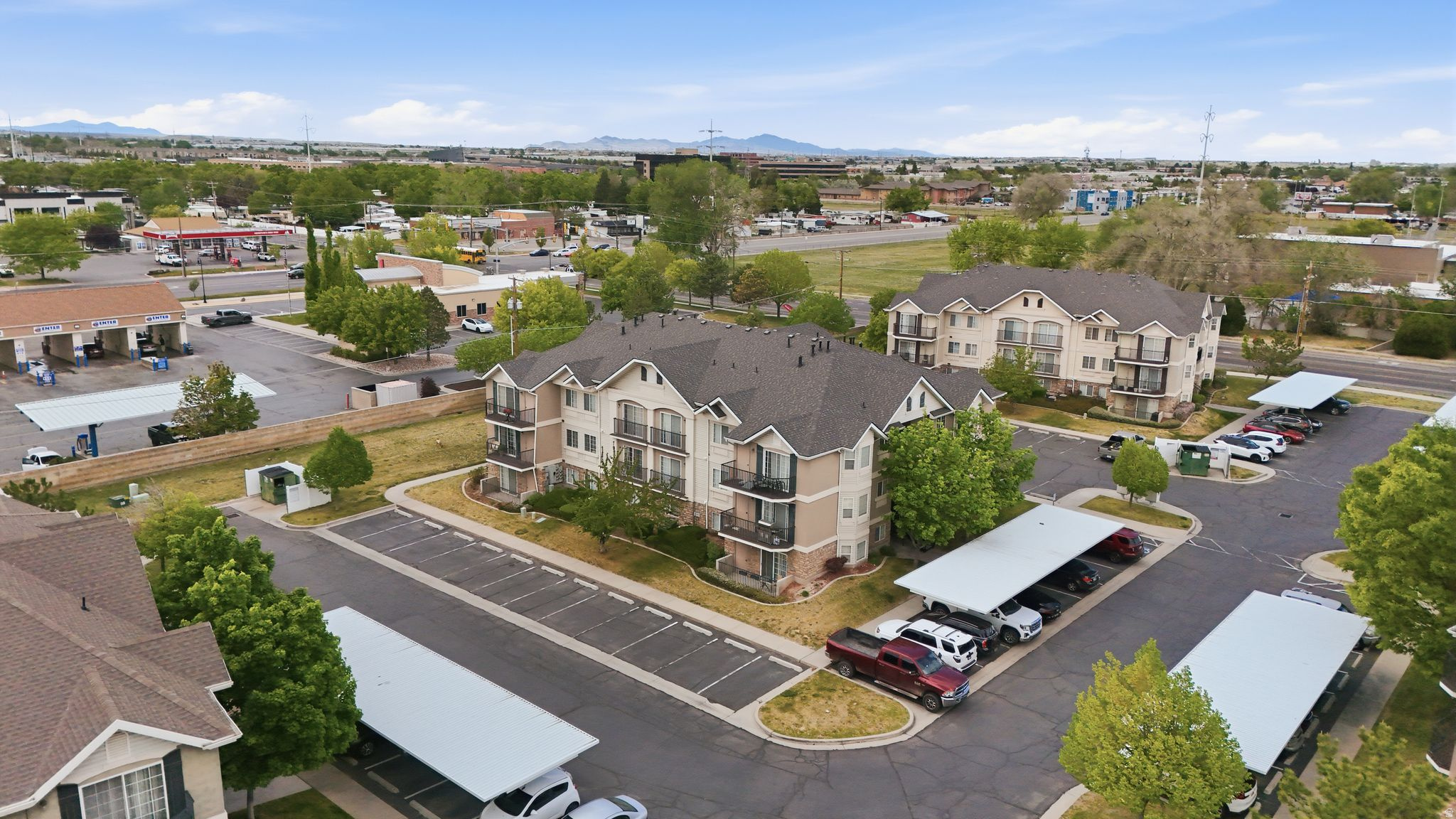 VIVANTE PHASE 10 CONDO - Residential