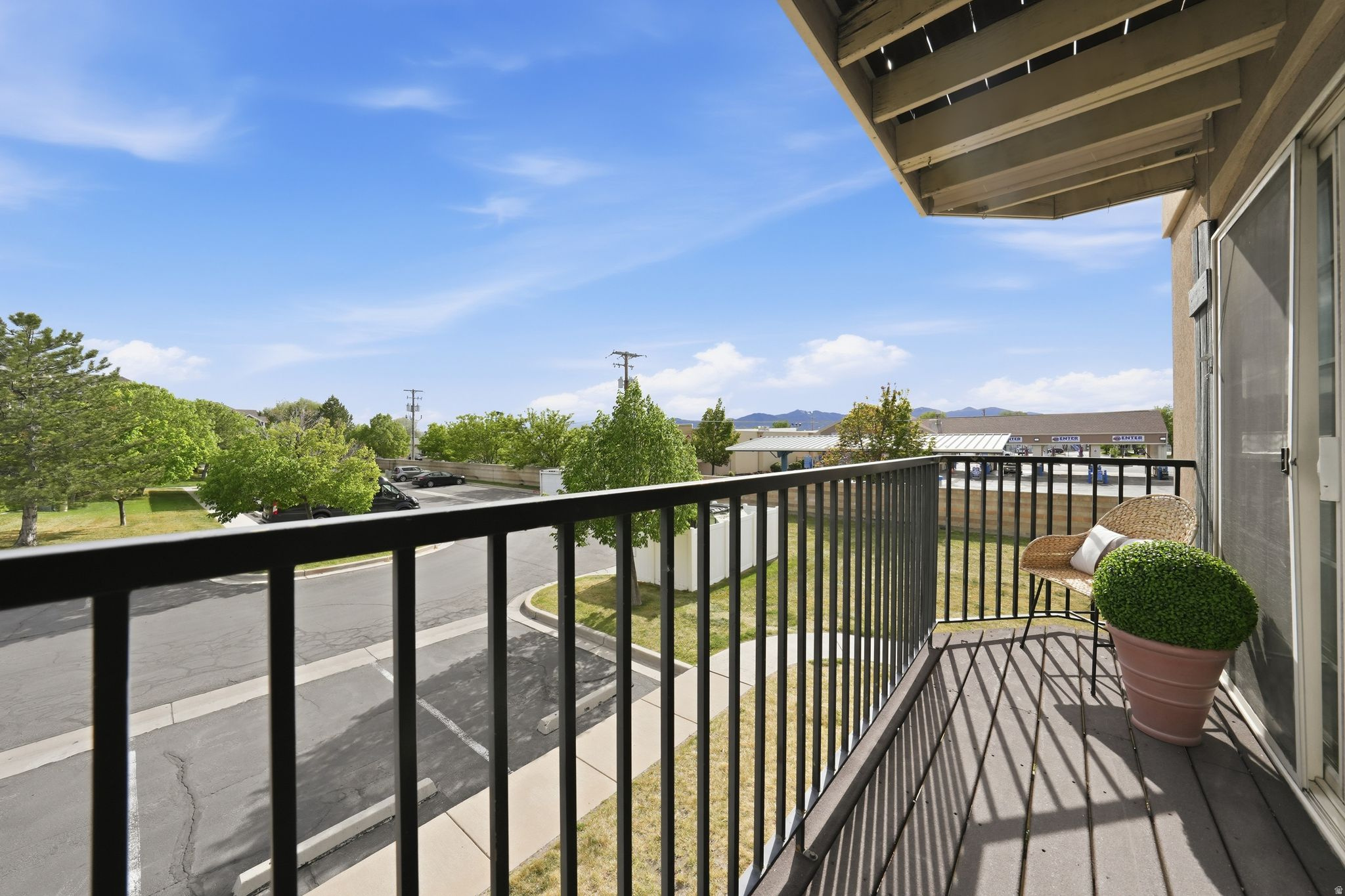 VIVANTE PHASE 10 CONDO - Residential