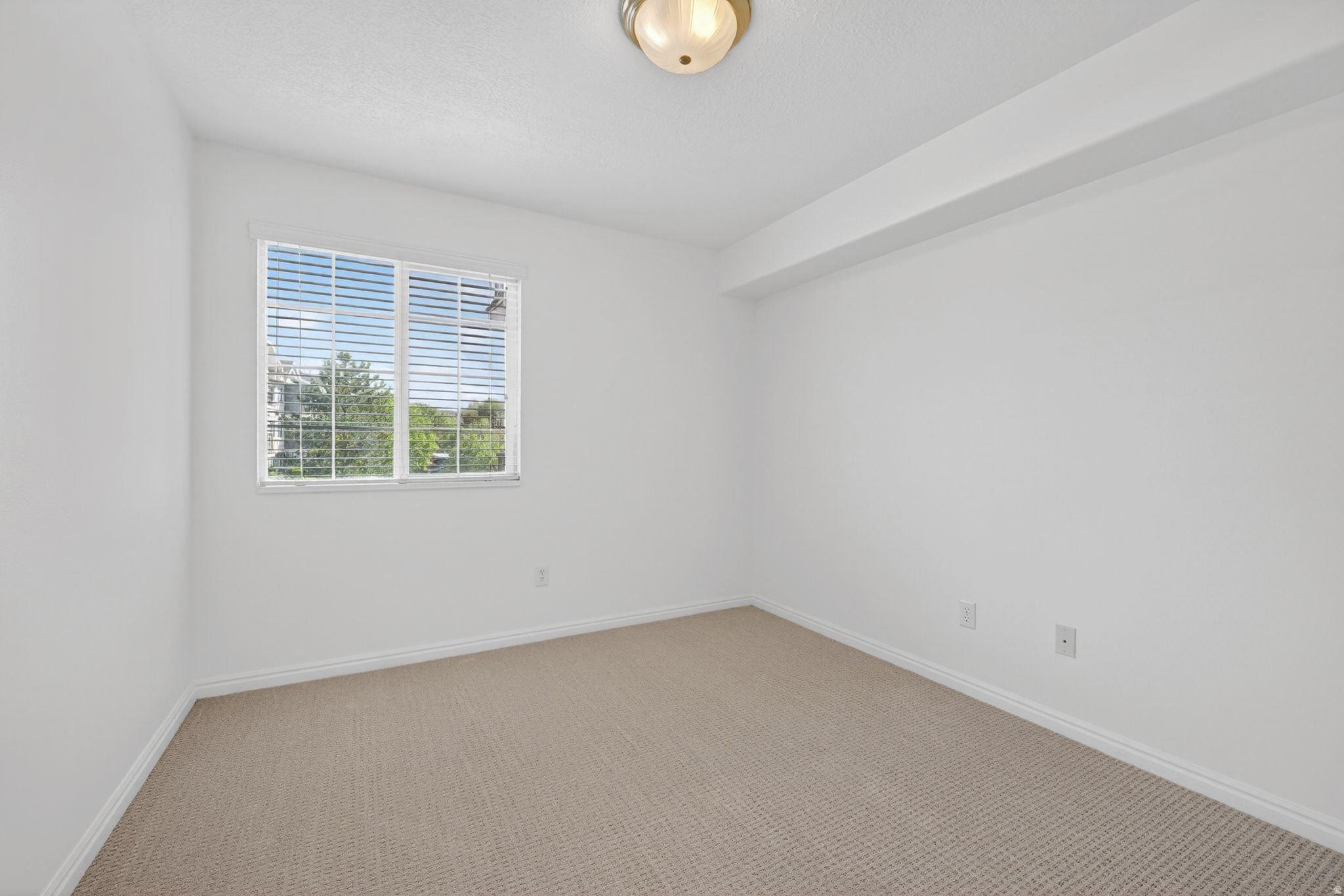 VIVANTE PHASE 10 CONDO - Residential