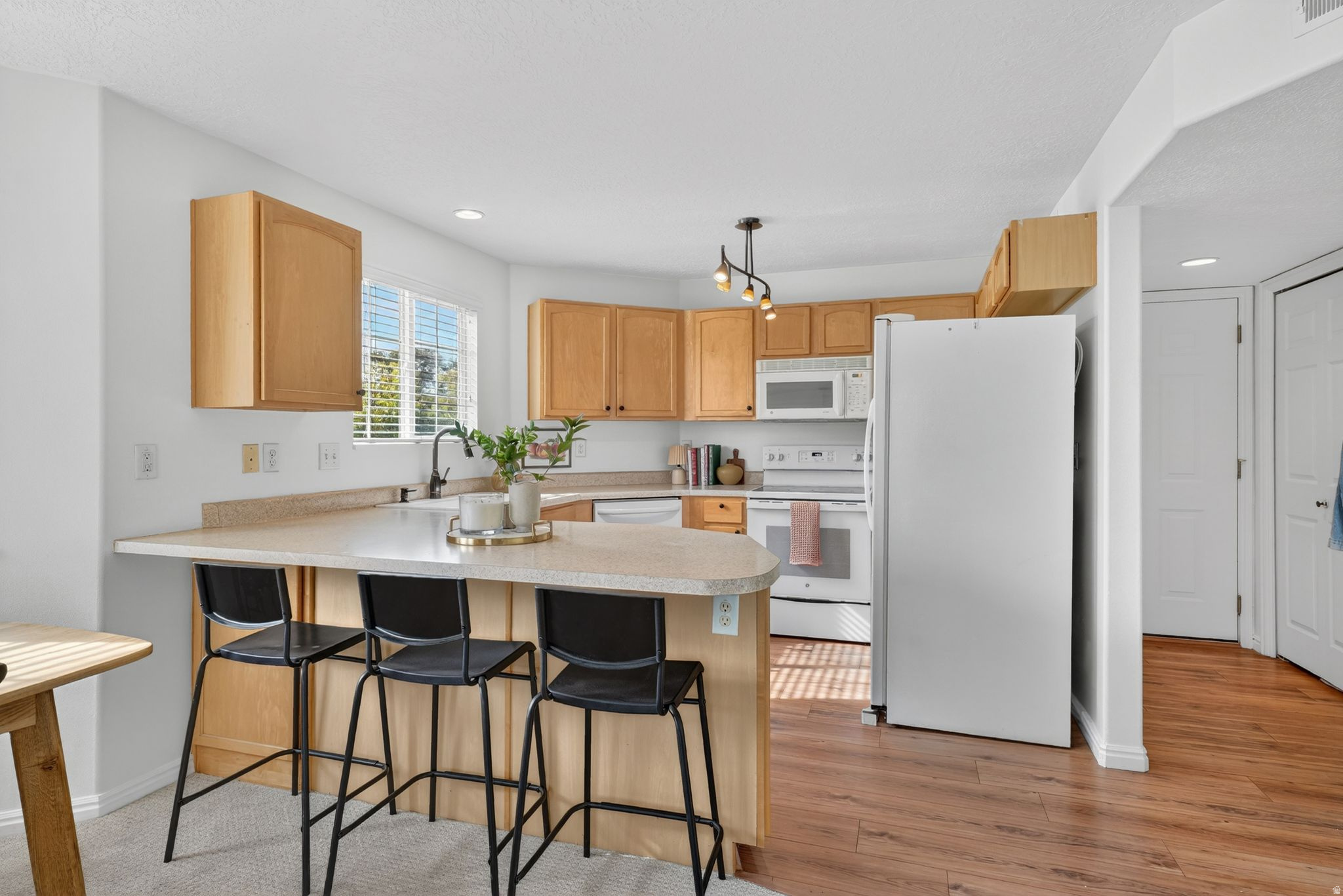 VIVANTE PHASE 10 CONDO - Residential