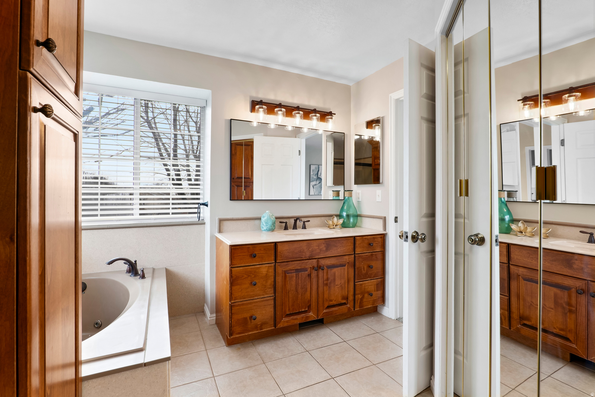 SUNSET ESTATES - Residential