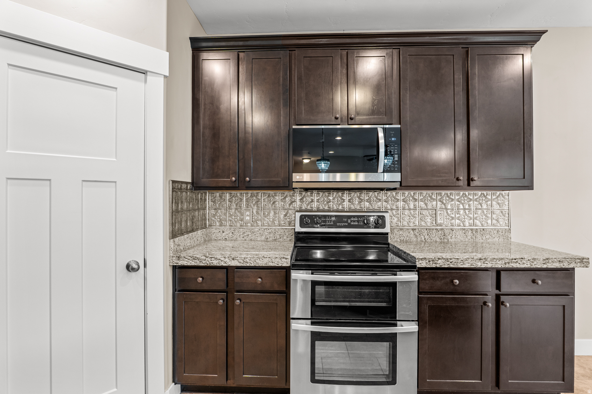 LINDON CREEKSIDE COTTAGES - Residential Income