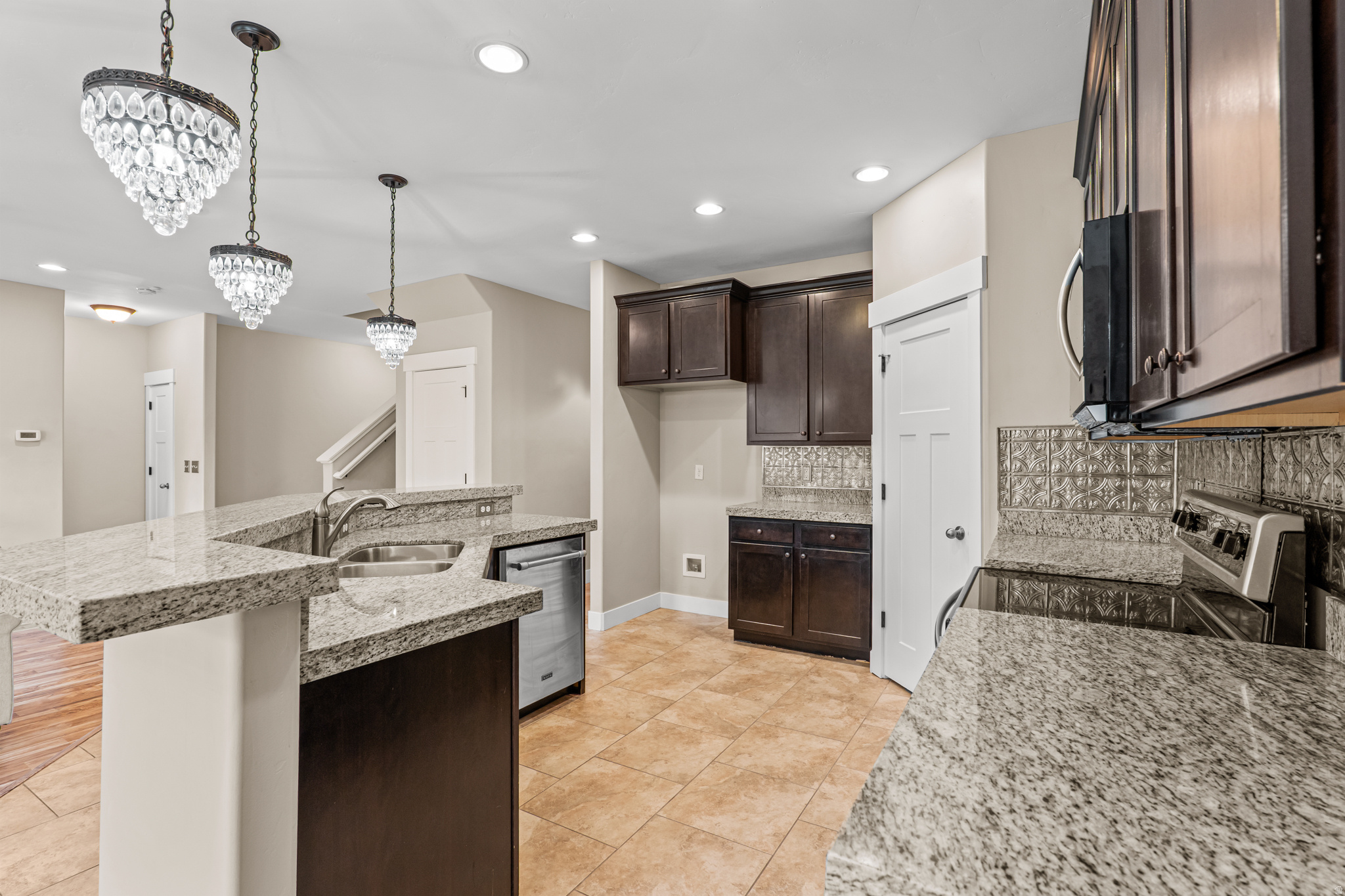 LINDON CREEKSIDE COTTAGES - Residential Income