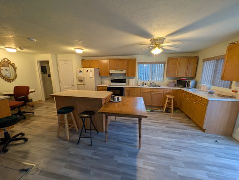 Tiny photo for 1390 E 200 S, Pleasant Grove, UT 84062 (MLS # 2134385)