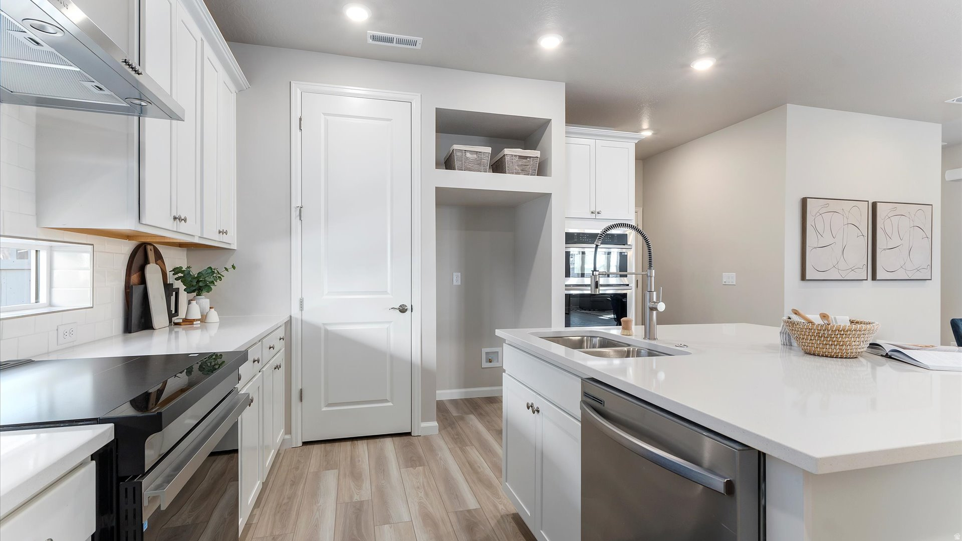 DAYBREAK SPRINGHOUSE - Residential