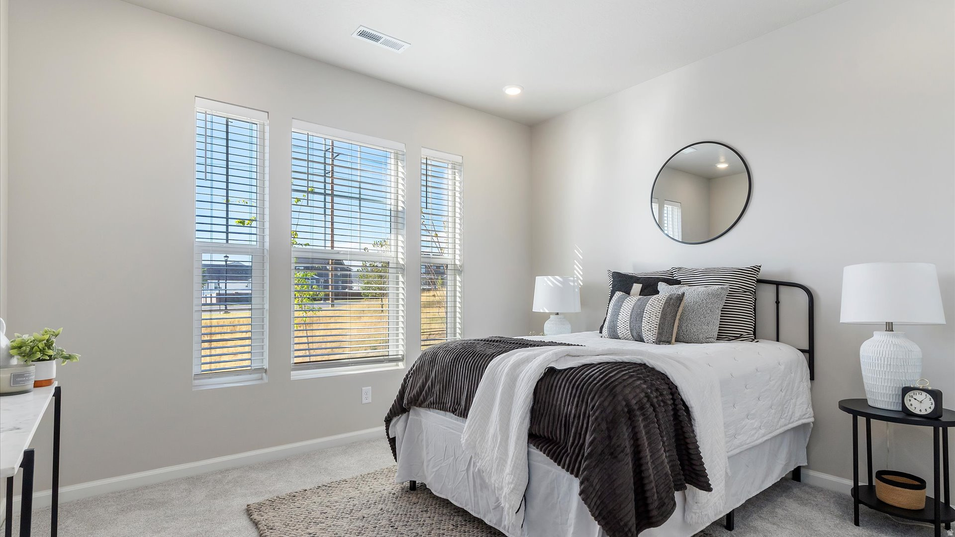 DAYBREAK SPRINGHOUSE - Residential