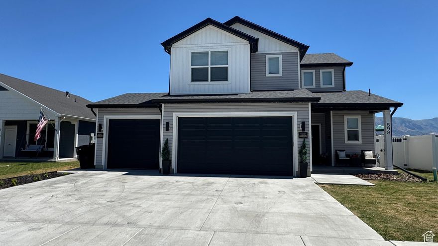 Priced To Sell! Like New Home. Functional Floor Plan with tons of Upgrades. 3 Car Garage,Fully Fenced Yard,  9 foot Cielings, LED Lighting, Smart Home Features, Great Location and Ready to make your own. Buyer and Buyer's Agent to Verify All.